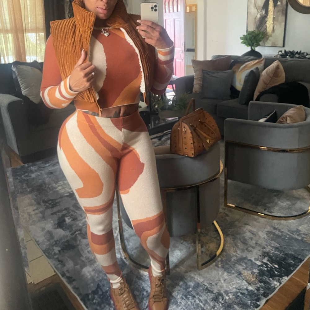 Tall girl friendly knit legging set
